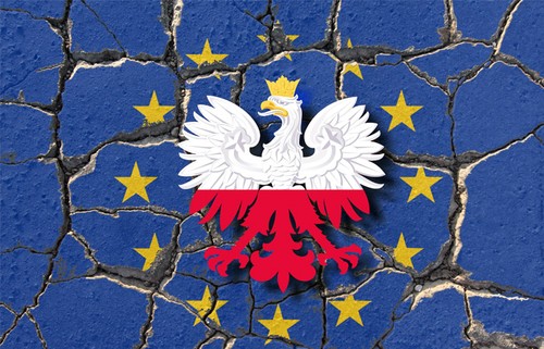 Еврокомиссия начала расследование нарушения Польшей демократических норм - ảnh 1